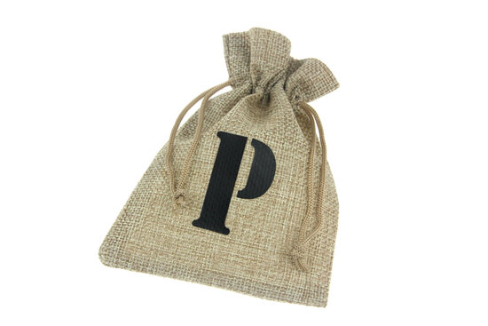 Jute zakjes letter P 9.5 x 13.5 cm